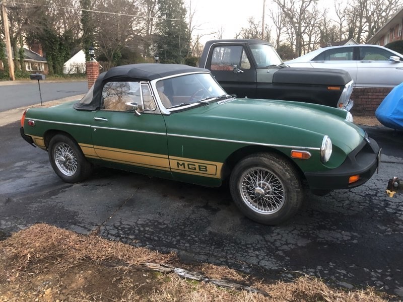 MG-MGB-1979-Convertible-Gold