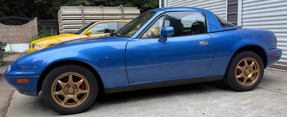 Mazda-Cx-5-1994-blue