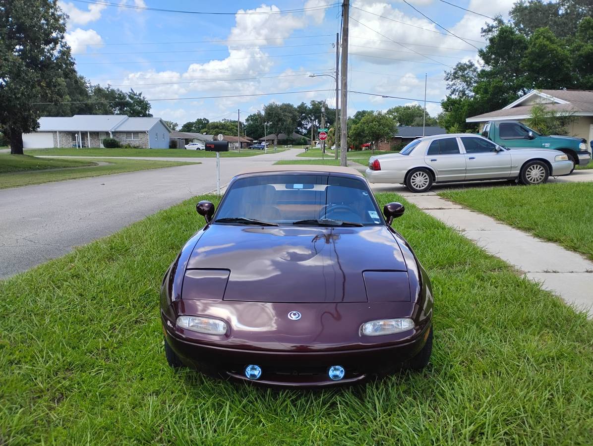 Mazda-Mx-5-coupe-1995-purple
