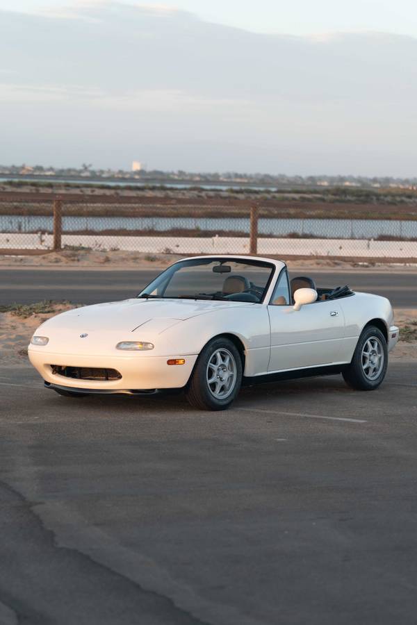 Mazda-Mx-5-miata-1994-white