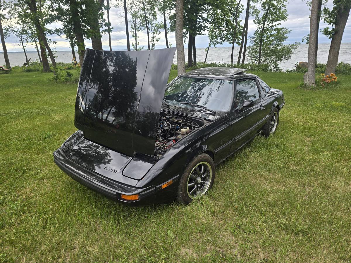 Mazda-Rx7-1982-black