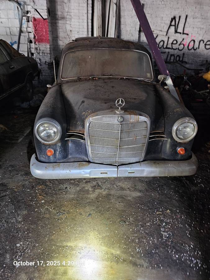 Mercedes-190-1961-black