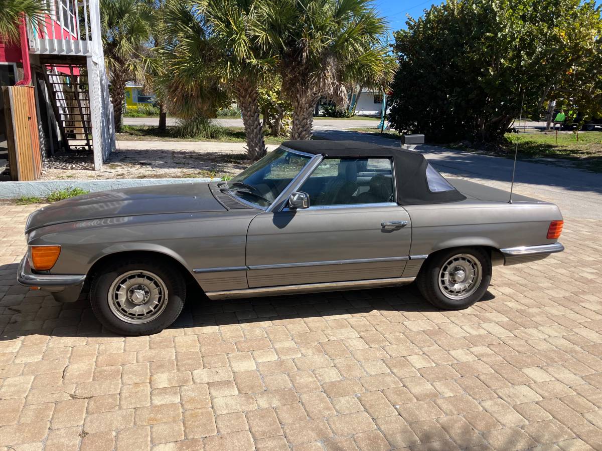 Mercedes-280sl-euro-1985-grey