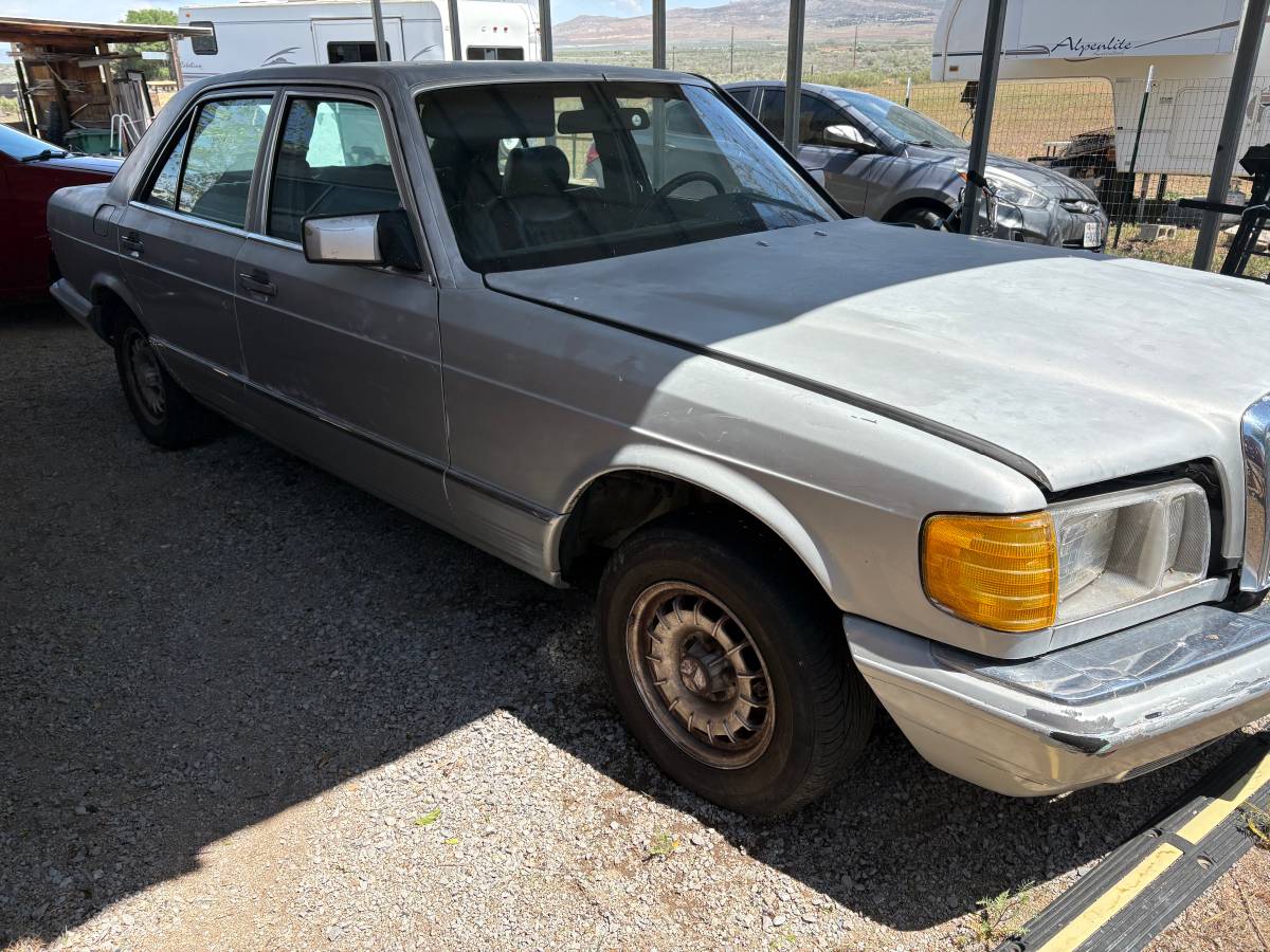 Mercedes-300sd-1983