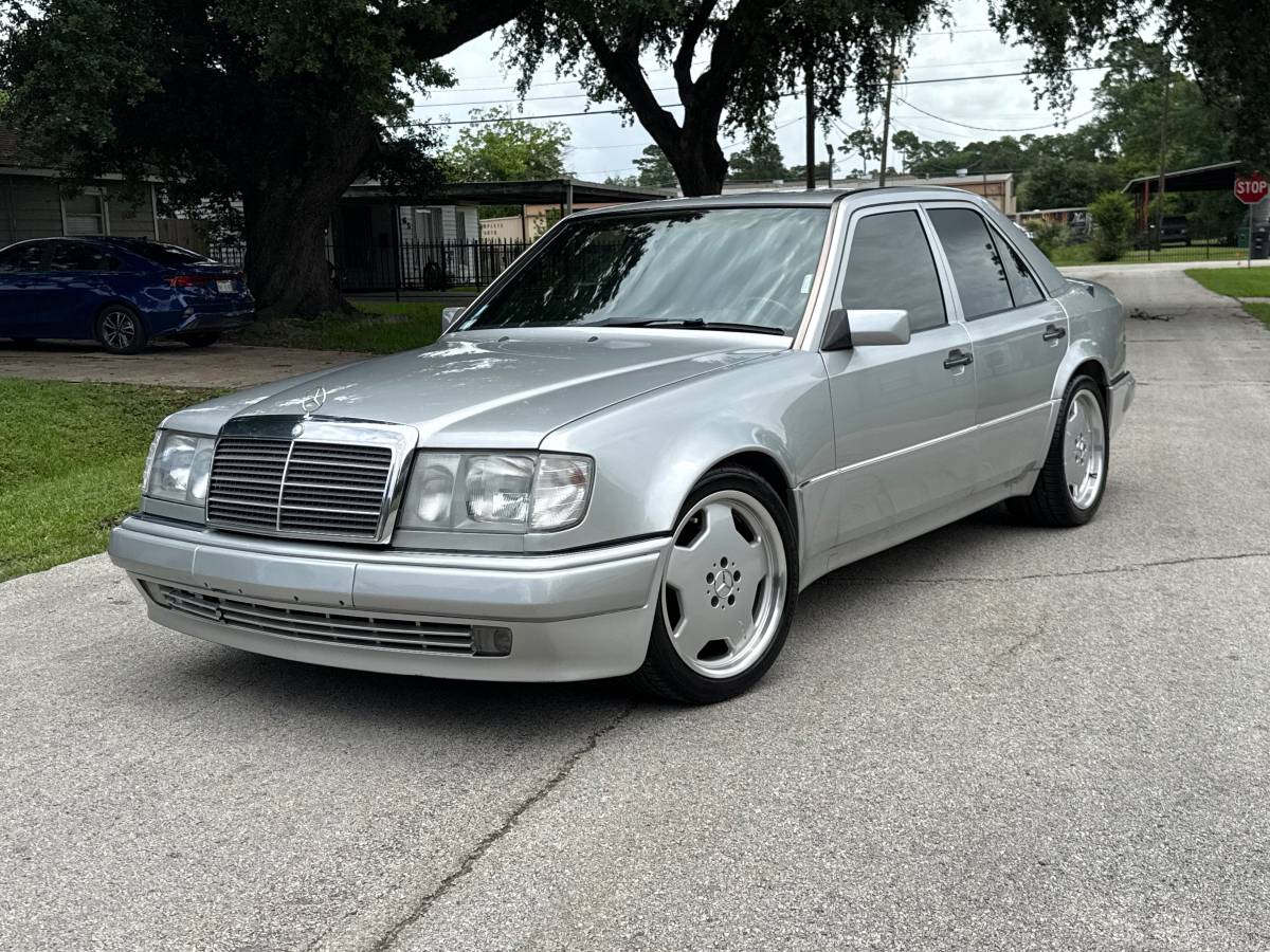 Mercedes-500e-1992-silver