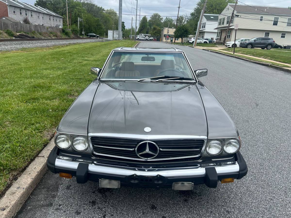 Mercedes-560sl-1986-grey