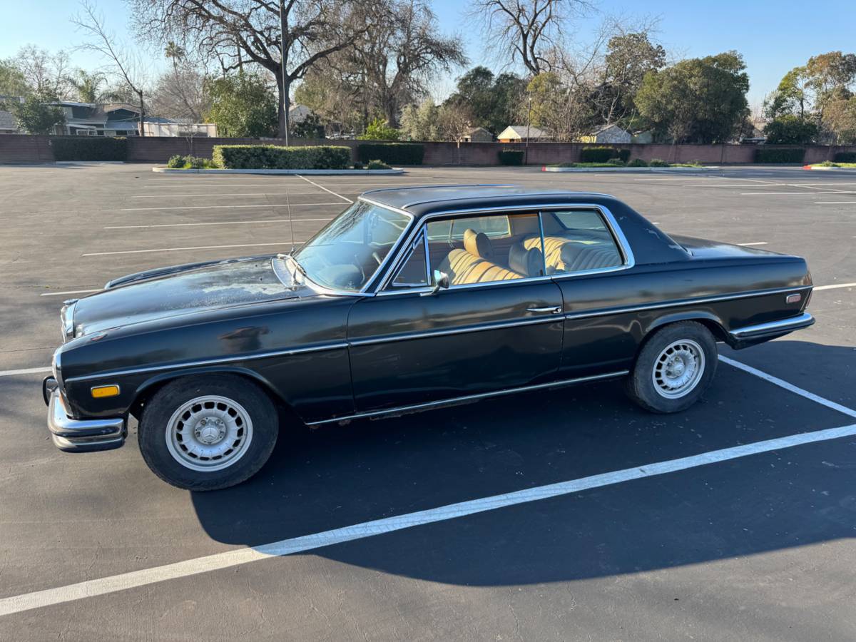 Mercedes-benz-250-1972-green