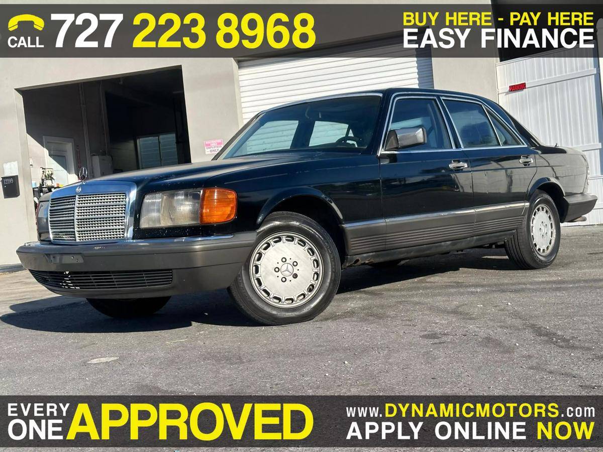 Mercedes-benz-300-1983-black