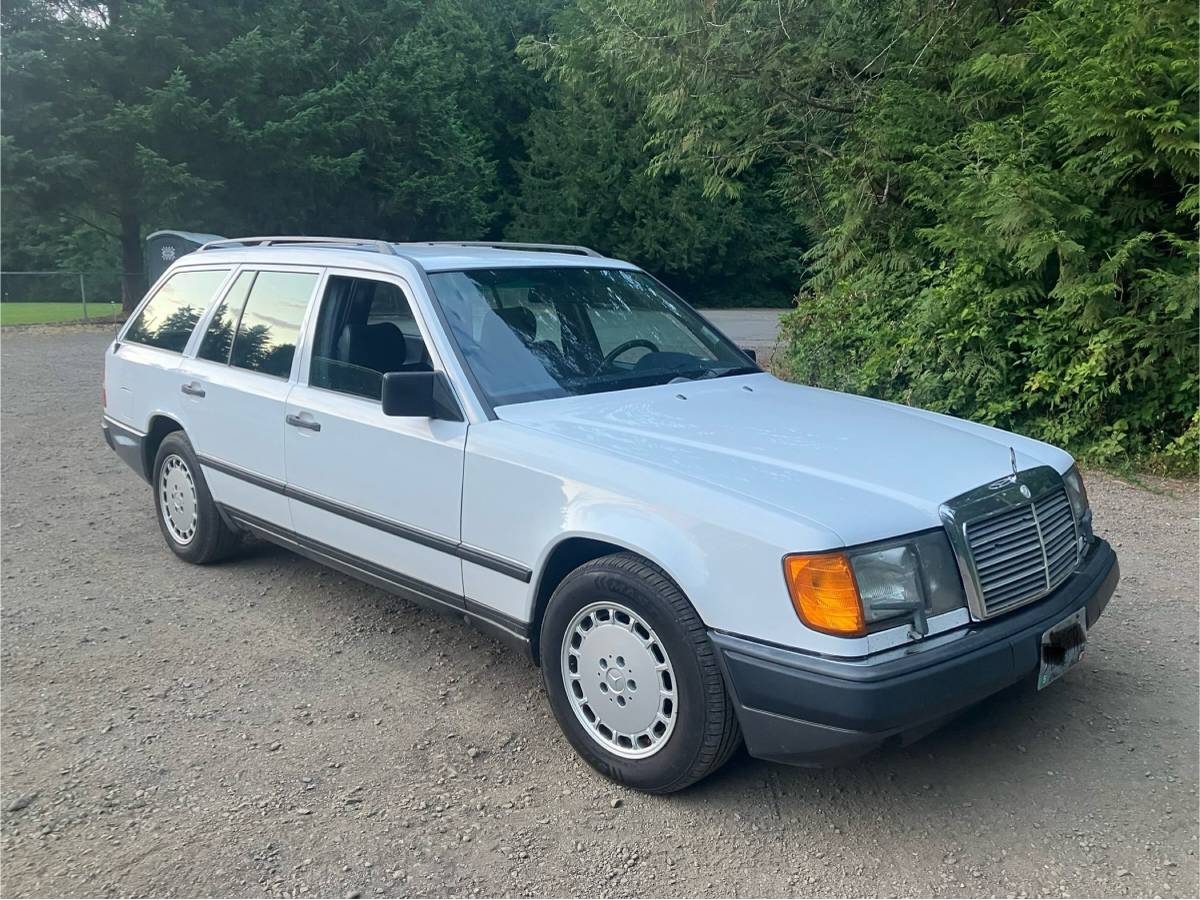 Mercedes-benz-300td-1987-white