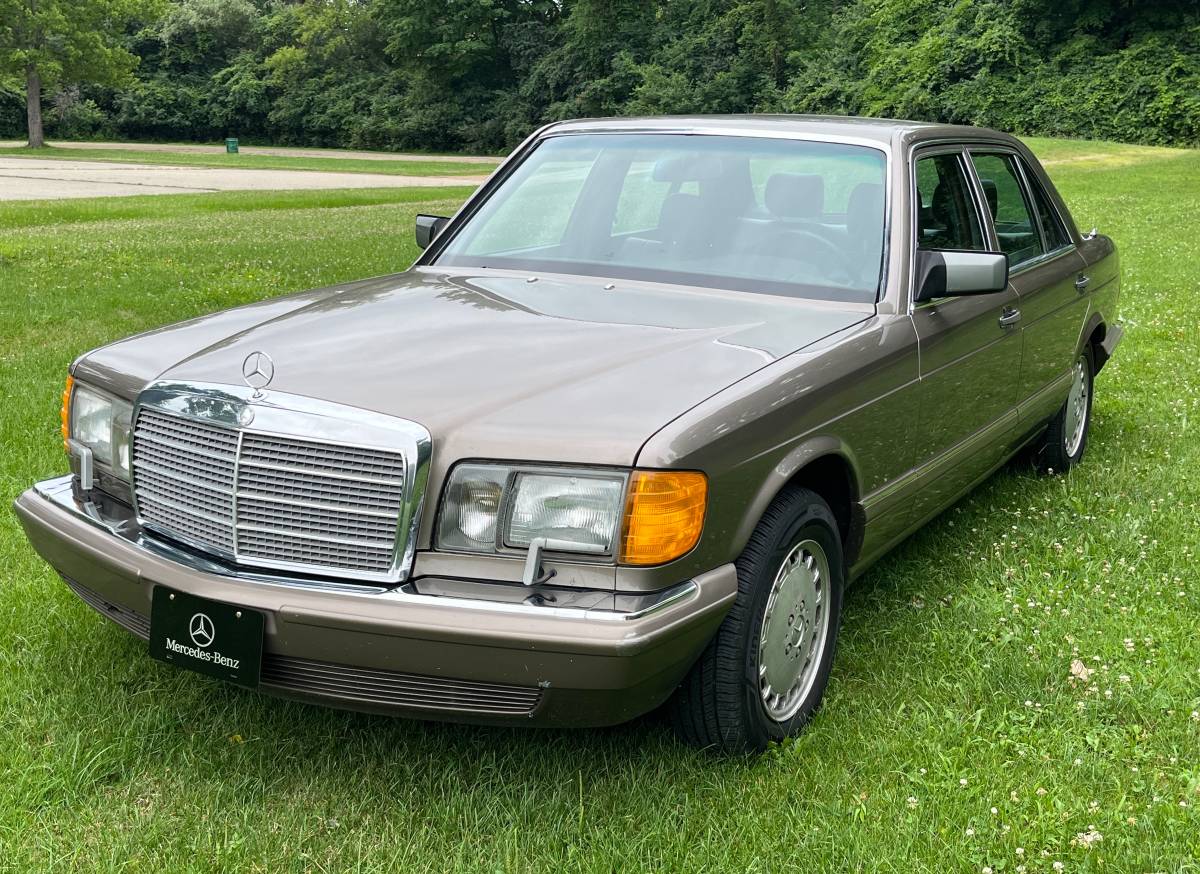 Mercedes-benz-420-sel-1988-brown