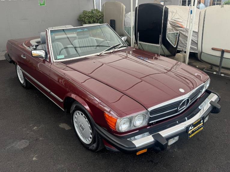 Mercedes-benz-560-class-1986