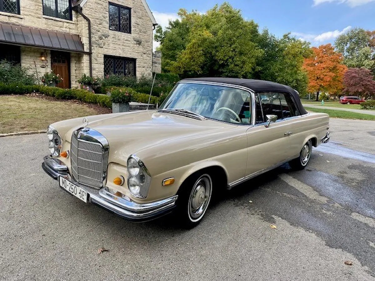 Mercedes-benz-S-class-1968-Cream-Brown-Leather