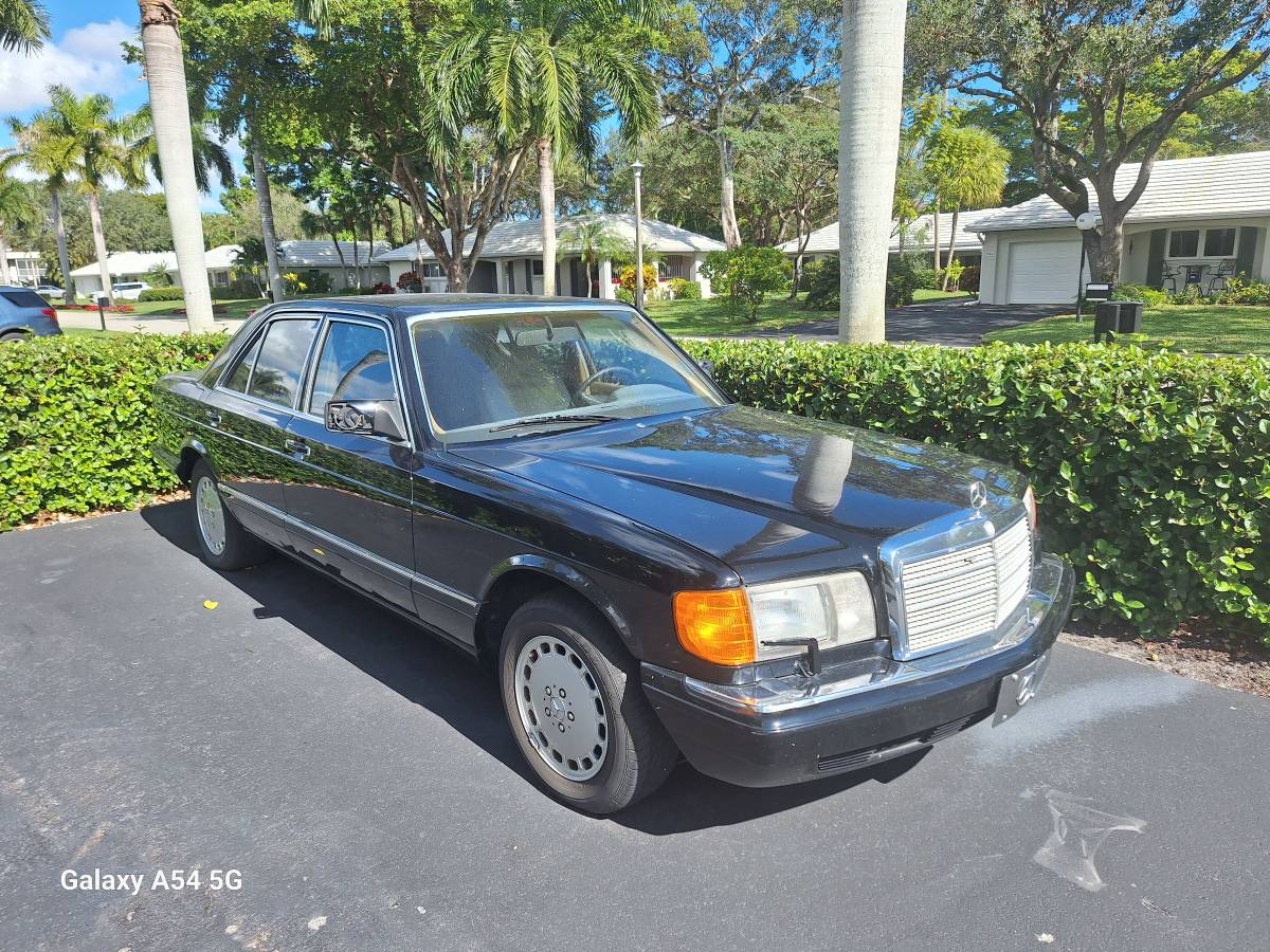Mercedes-benz-Se-380s-rwd-sedan-1989-black