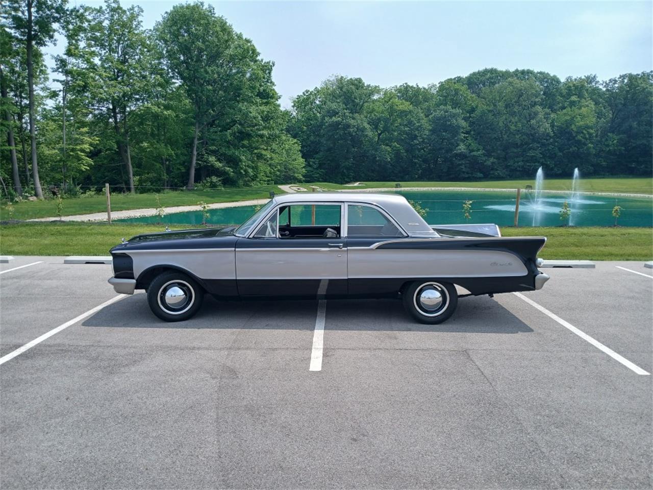 Mercury-Comet-1961-Black-and-Silver-Black