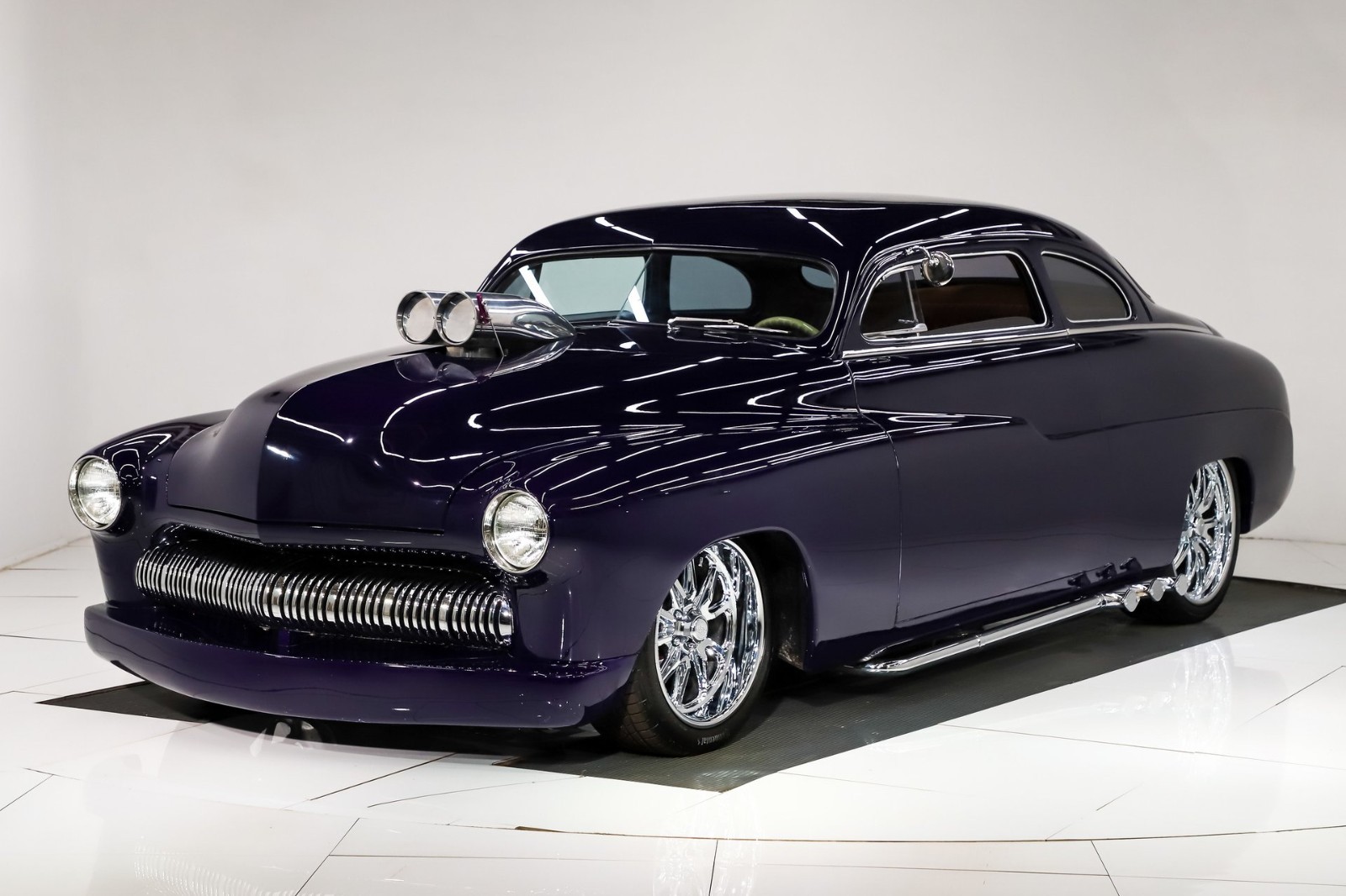 Mercury-Custom-Eight-1950-Coupe-Tan