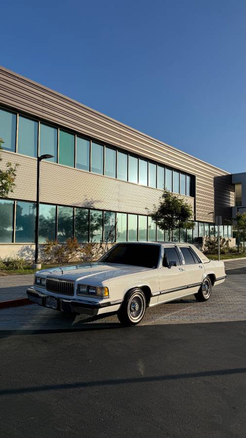 Mercury-Grand-marquis-1988
