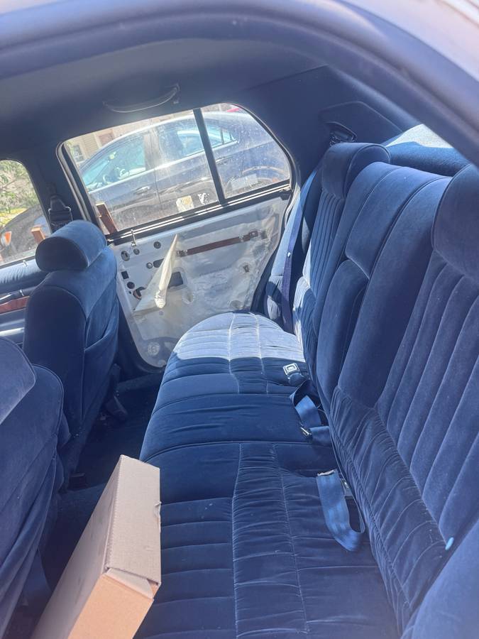 Mercury-Grand-marquis-1991-white