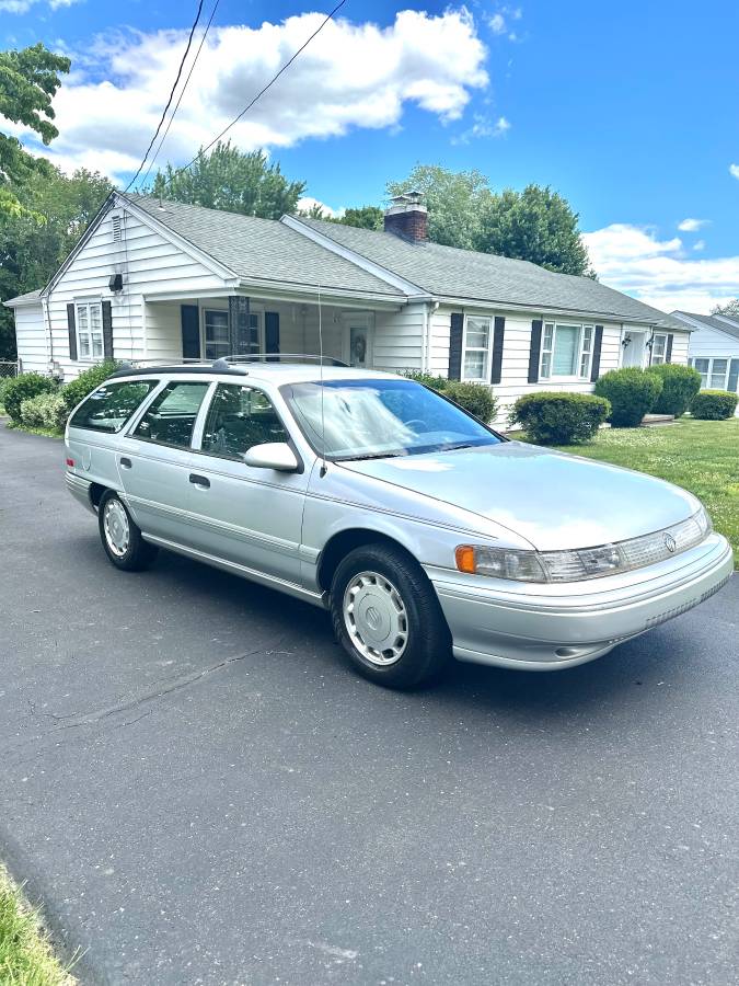 Mercury-Sable-wagon-1993-silver