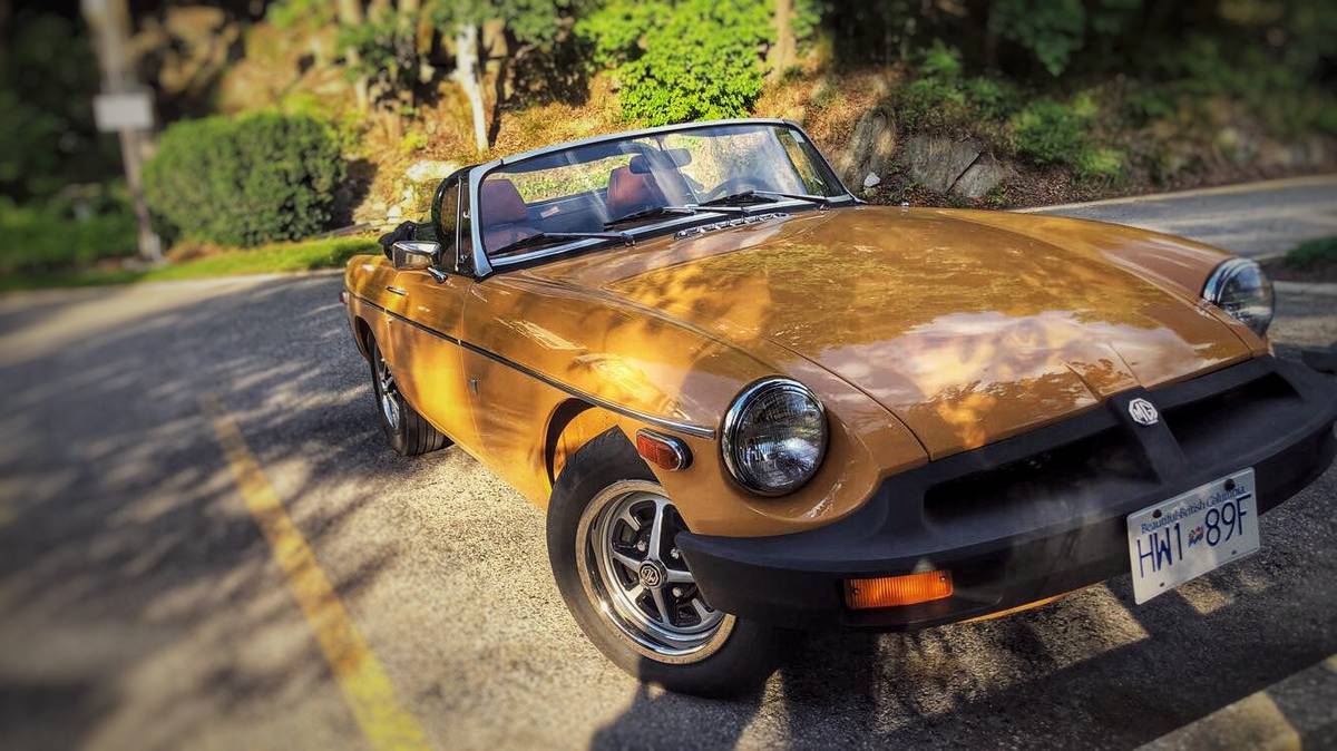 Mg-Mgb-convertible-1977-yellow