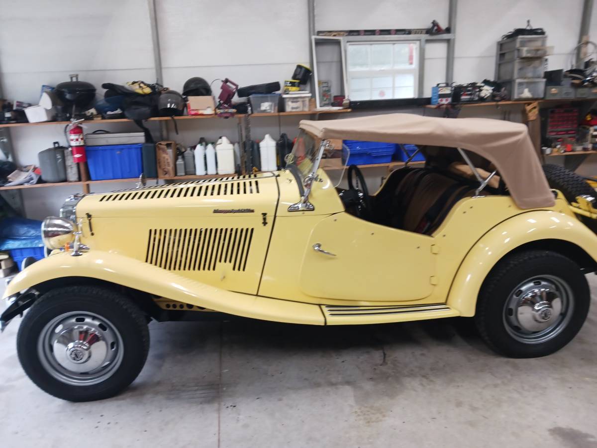 Mg-Td-roadster-1952-yellow