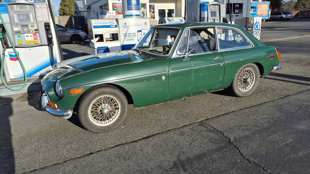 Mgb-gt-1970-green