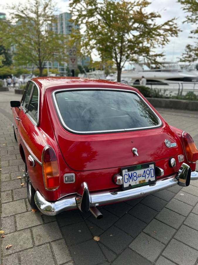 Mgb-gt-red-1974-red