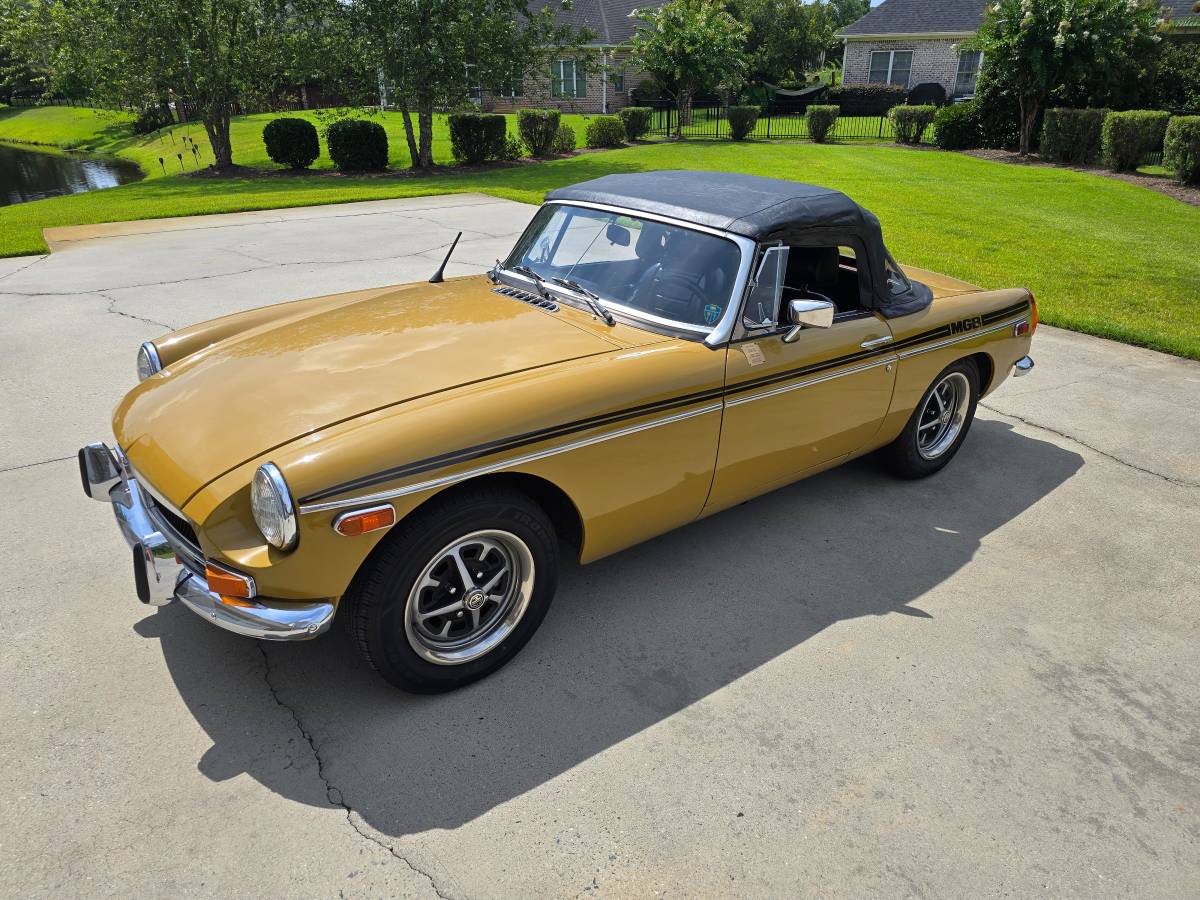 Mgb-roadster-1974-yellow