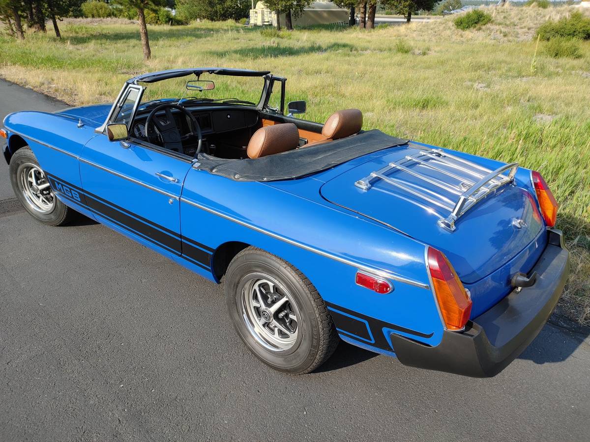Mgb-roadster-1977-blue