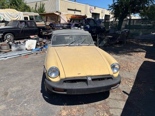 Mgb-roadster-1977-yellow