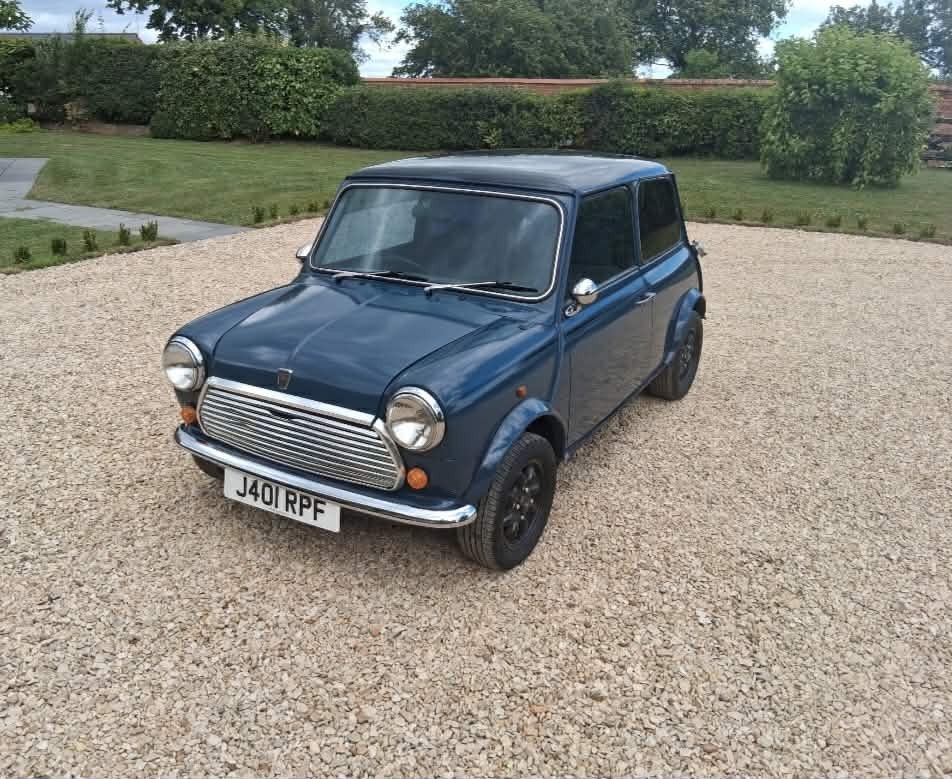 Mini-Classic-Mini-1991-Sedan