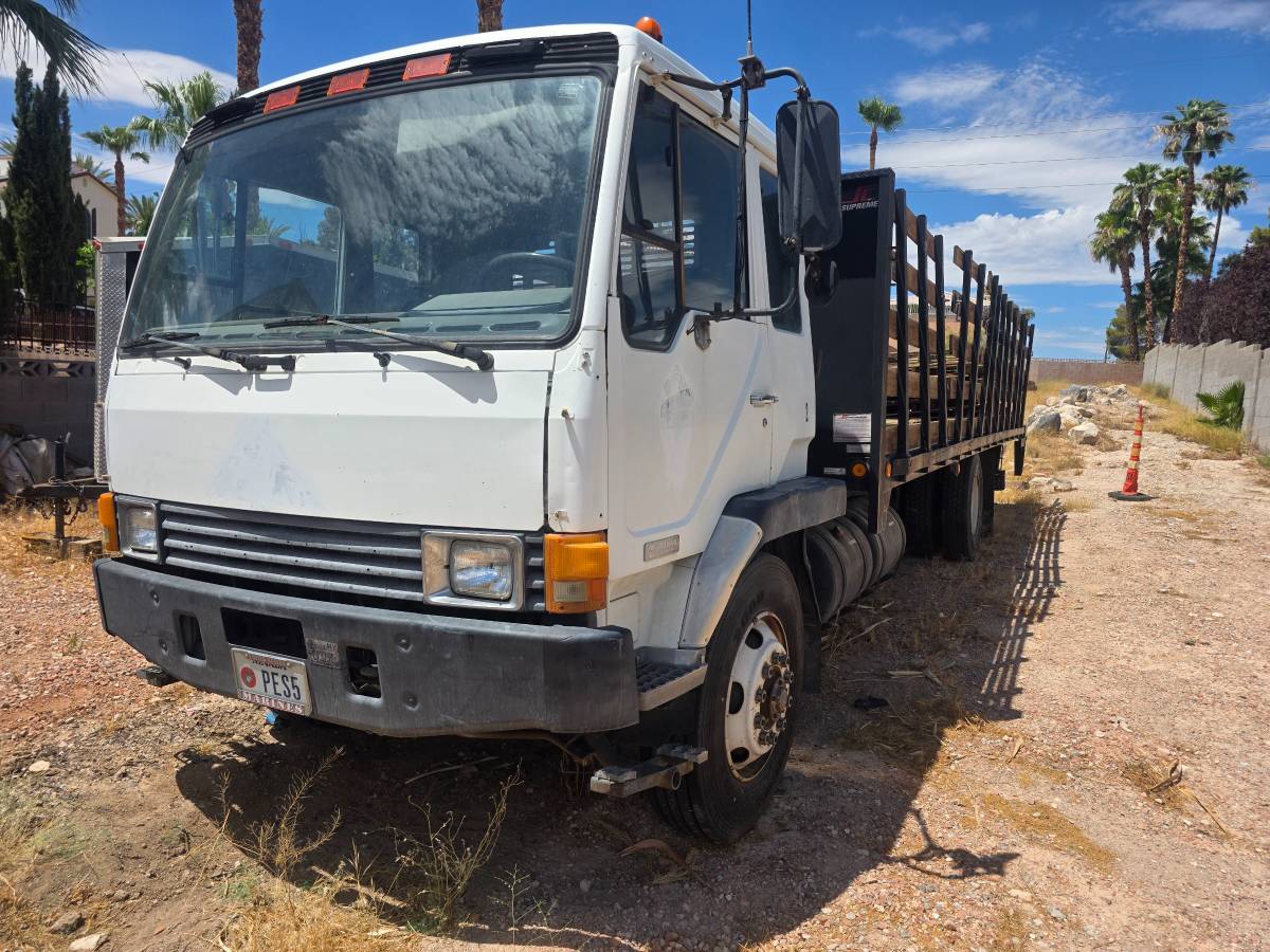Mitsubishi-Fuso-fk457-1992