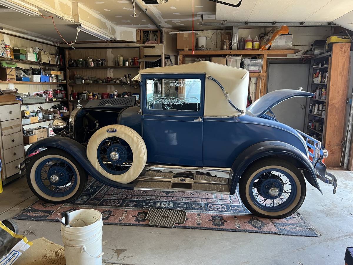 Model-a-1928-blue