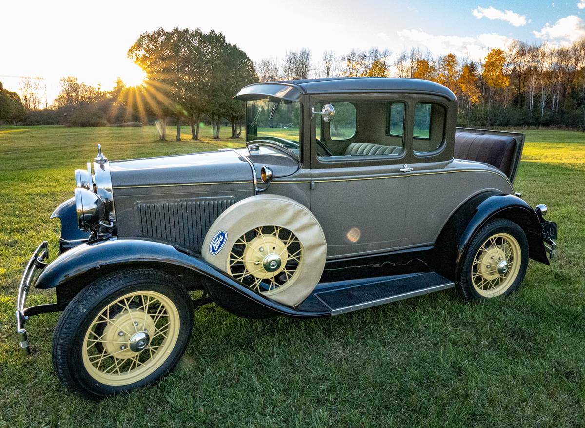 Model-a-ford-coupe-1930-brown