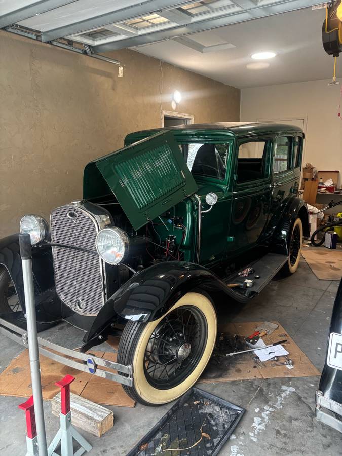 Model-a-slant-windshield-1931-green