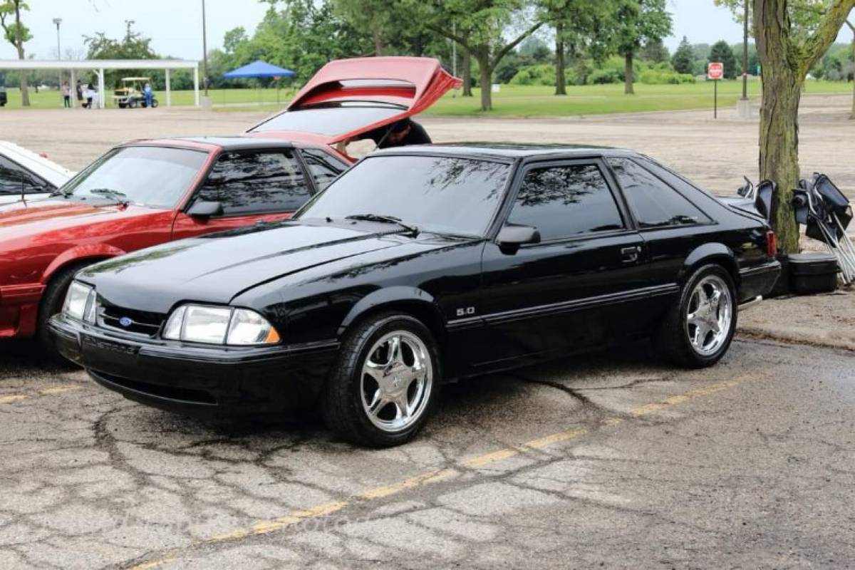 Mustang-1992-black