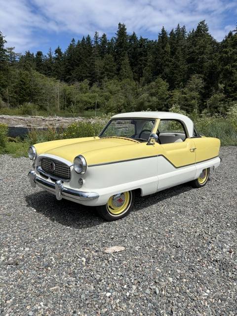 Nash-Metropolitan-1957-yellow