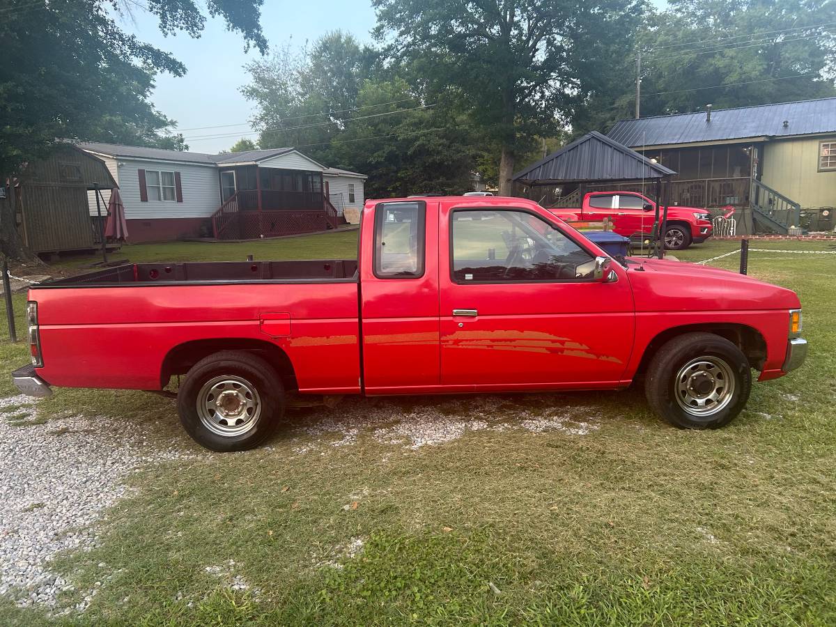 Nissan-1994-red
