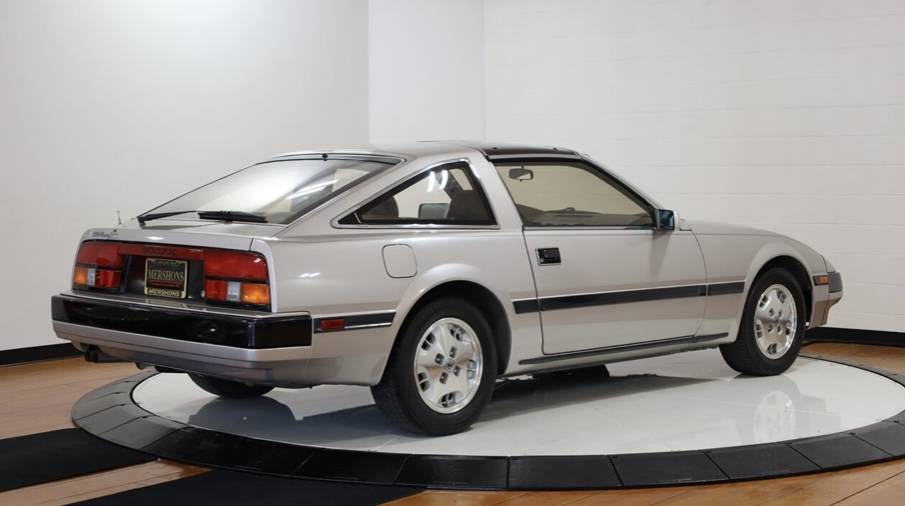 Nissan-300zx-1985-custom