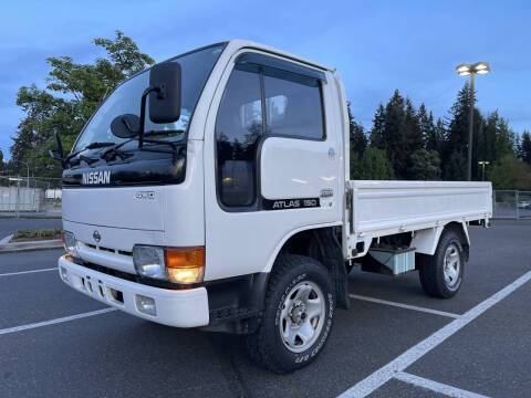 Nissan-Atlas-1994-white