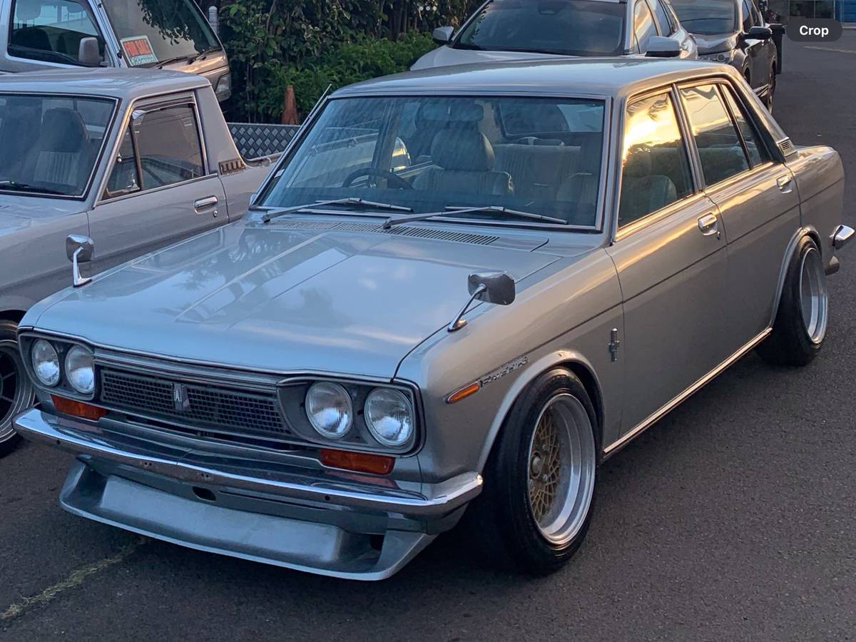 Nissan-Bluebird-1972-silver