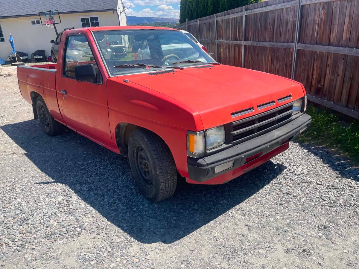 Nissan-D21-hardbody-1991-red