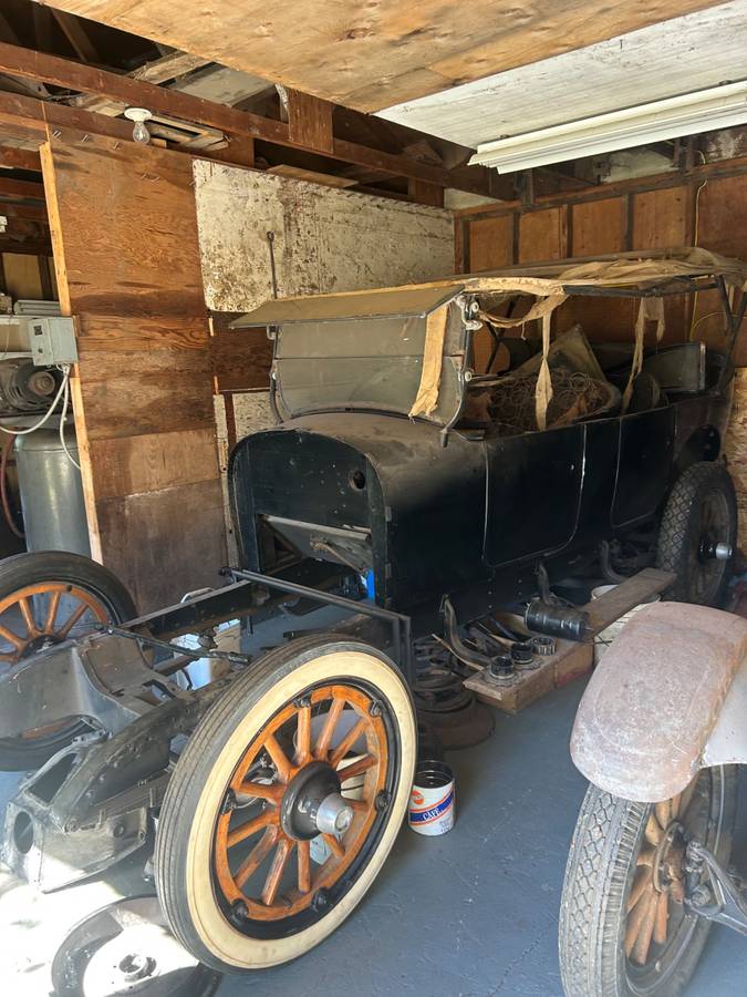 Oldsmobile-1921-black