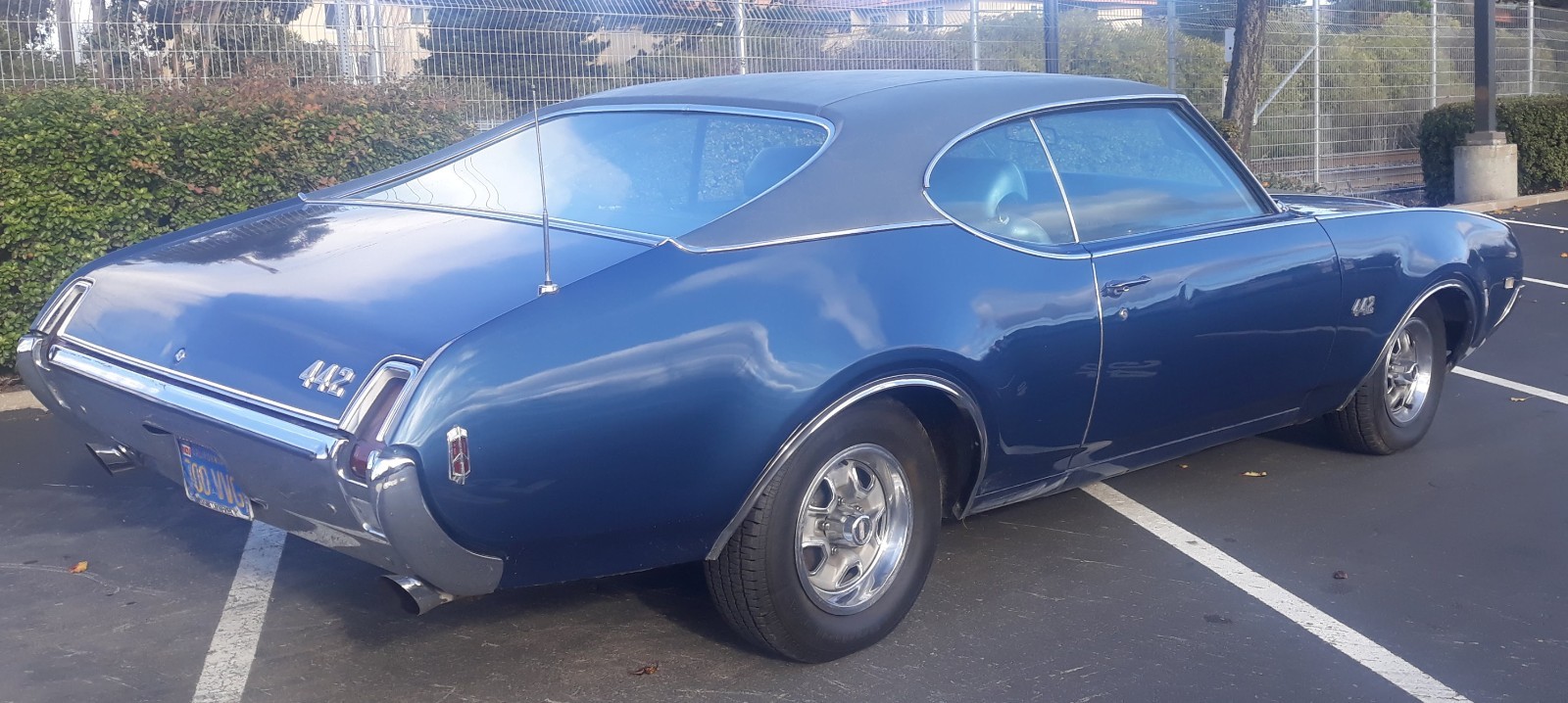 Oldsmobile-Cutlass-1969-Coupe-Blue