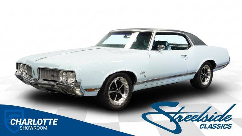 Oldsmobile-Cutlass-1970-Azure-Blue-Dark-Blue