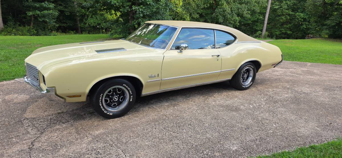 Oldsmobile-Cutlass-1972