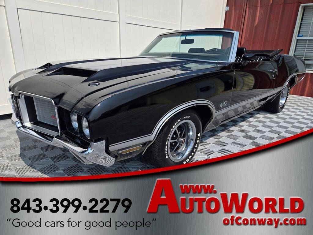 Oldsmobile-Cutlass-1972-Black-Black