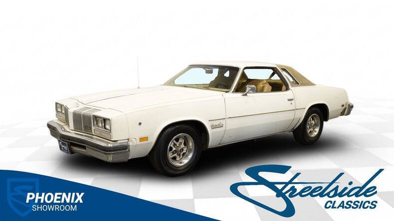 Oldsmobile-Cutlass-1976-Colonial-White-Buckskin-Tan
