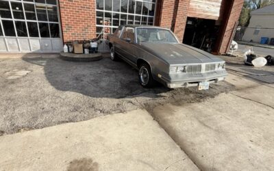 Oldsmobile Cutlass Supreme 1985