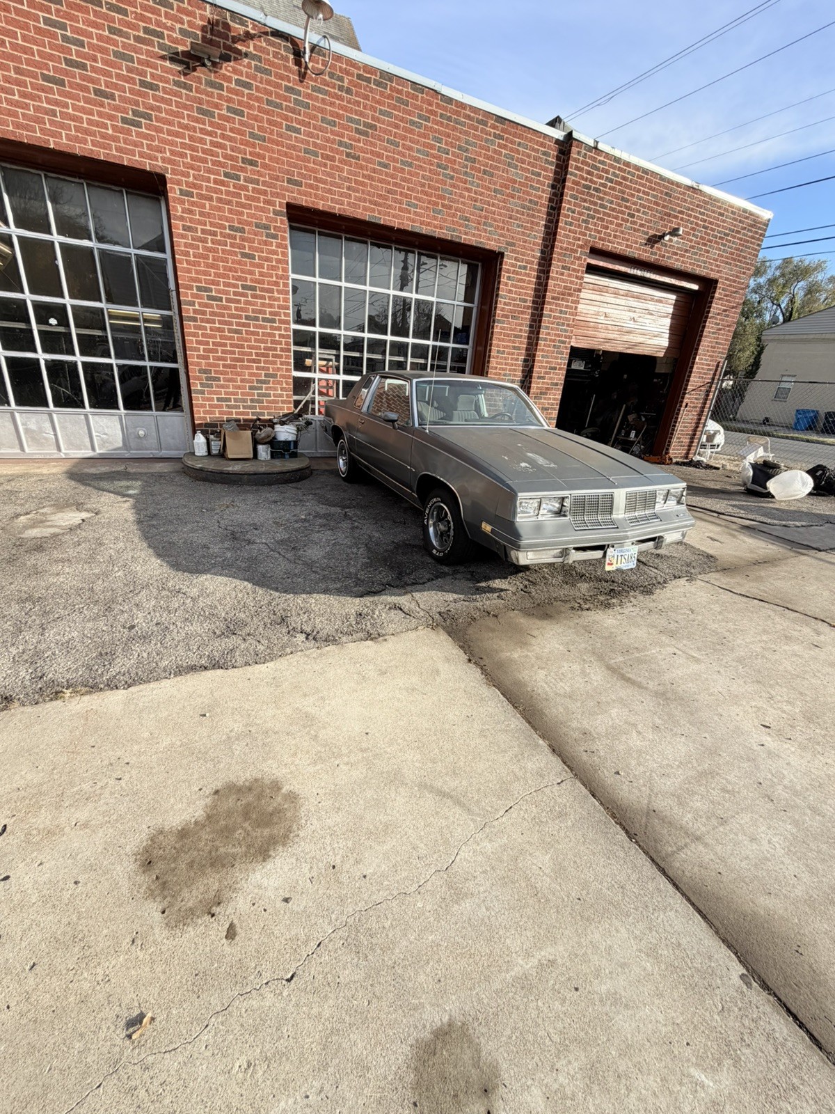 Oldsmobile-Cutlass-Supreme-1985-Coupe-Gray
