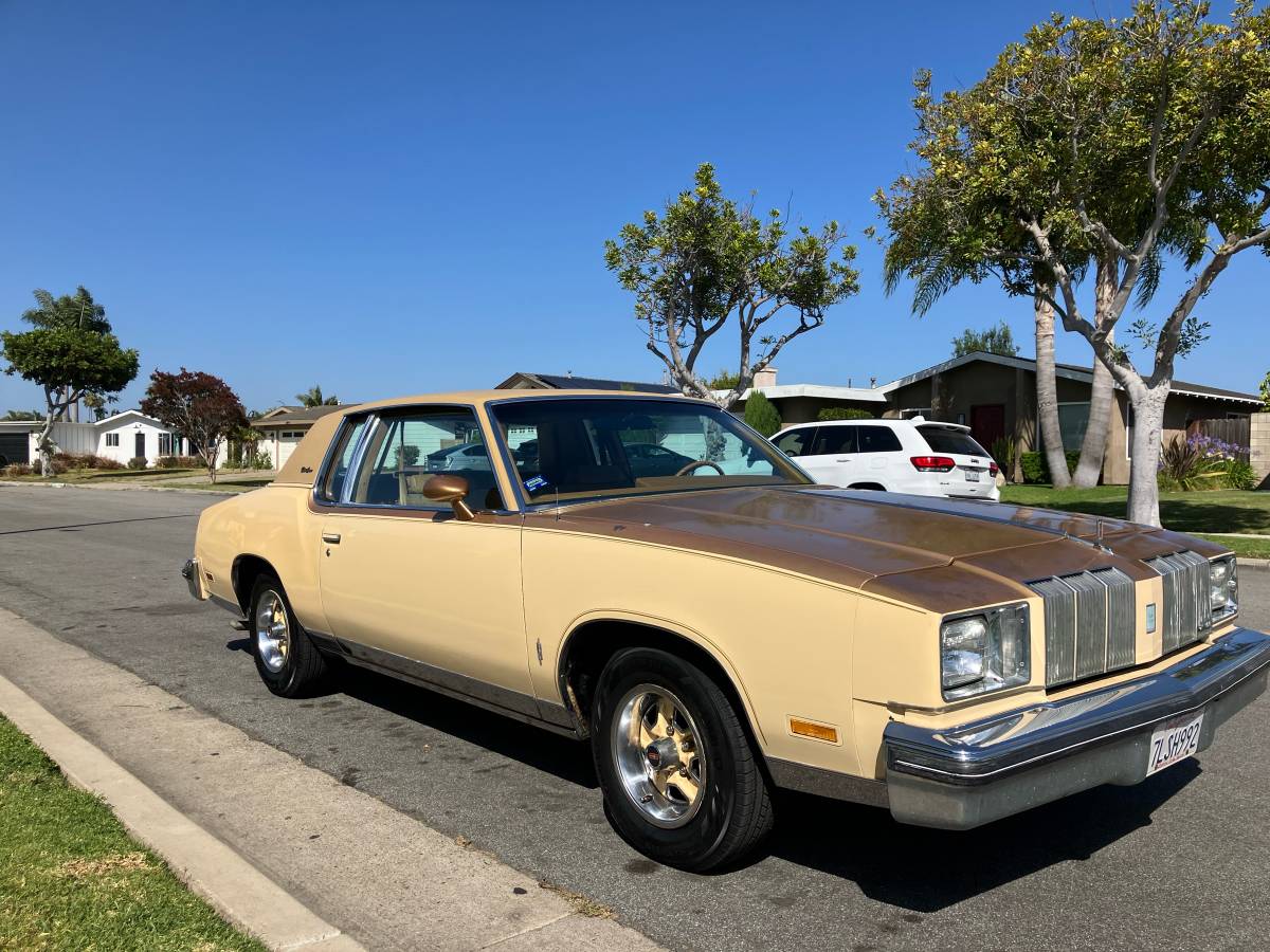 Oldsmobile-Cutlass-supreme-1978